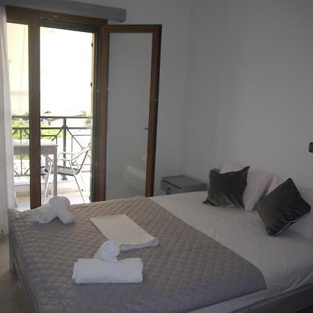 Hotel Akropolis Sívota Екстериор снимка