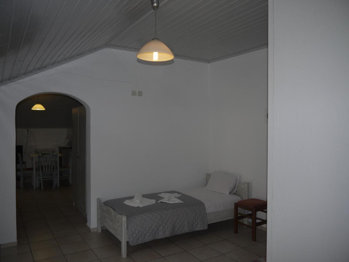 Hotel Akropolis Sívota Екстериор снимка