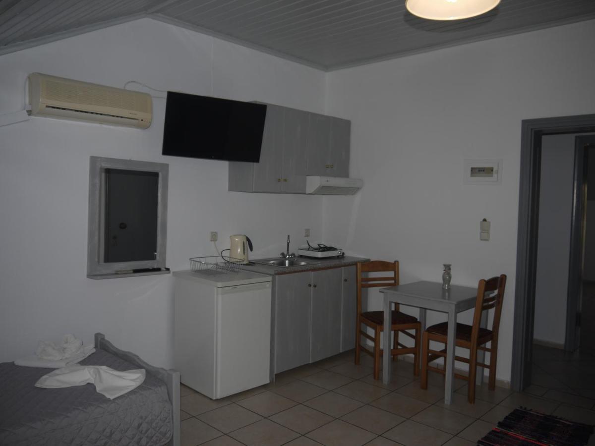 Hotel Akropolis Sívota Екстериор снимка