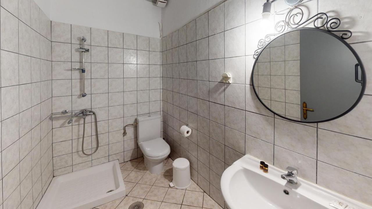 Hotel Akropolis Sívota Екстериор снимка